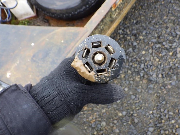 2010-hmde-14'-3-axle-flatbed-trailer-image-13