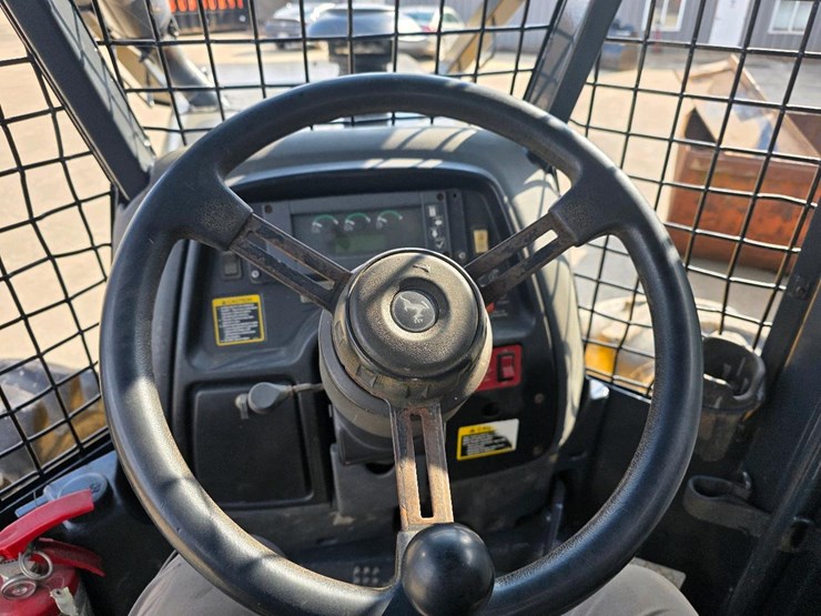 2003-deere-540g-iii-image-22