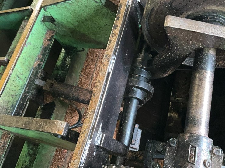 #150-•-precision-rosserhead-debarker-image-13