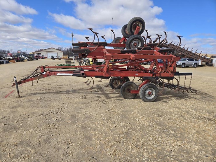 case-ih-4300-image-4