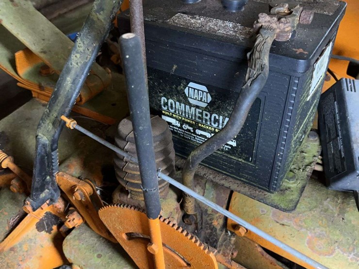 oliver-crawler-image-18