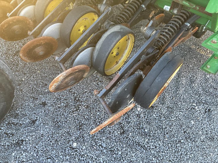 john-deere-750-image-31