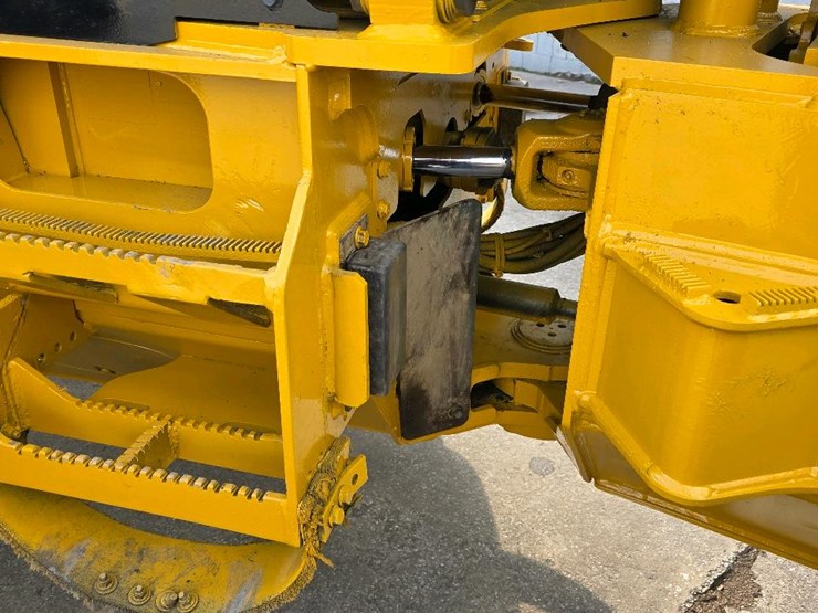 2003-deere-540g-iii-image-37