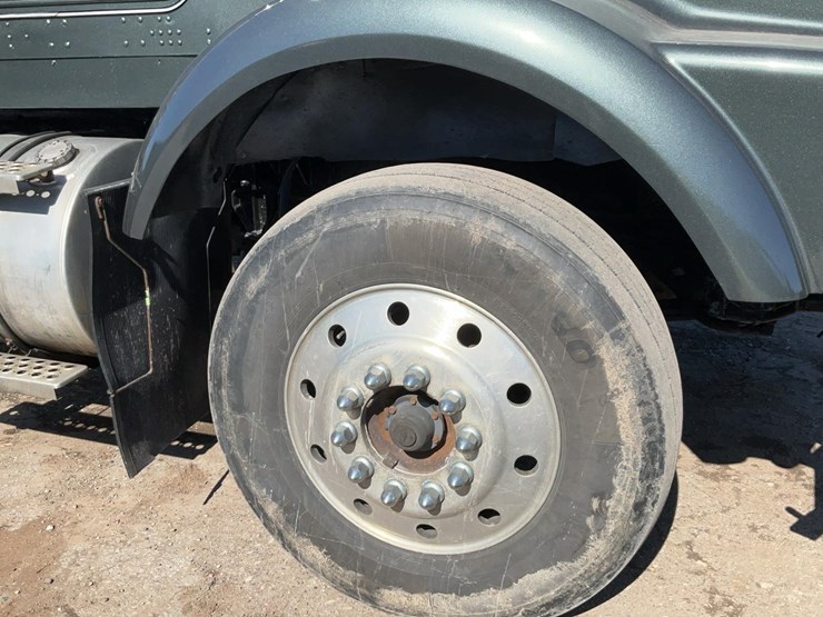 1999-kenworth-t800b-image-59