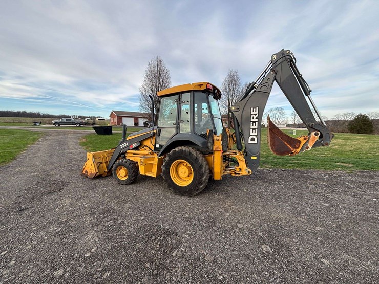 2010-deere-310j-image-11