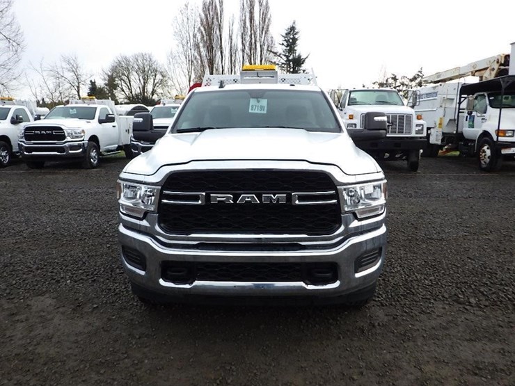2024-dodge-ram-2500-image-2