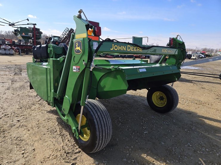 john-deere-630-image-6