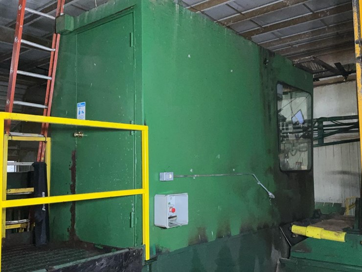 #203-•-2002-salem-operators-cab-image-3