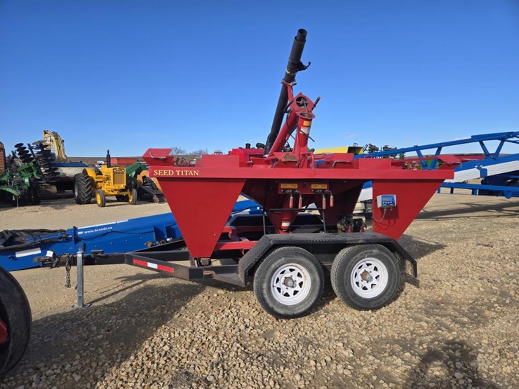 #159-•-seed-tender-4-box-with-scale-image-3