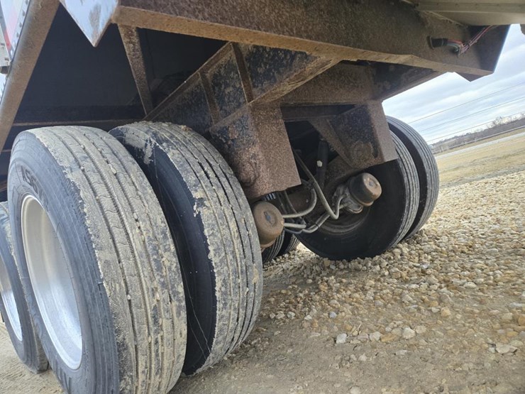 2004-merritt-grain-hopper-image-10