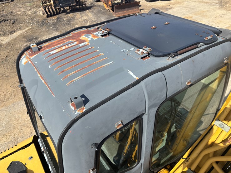 deere-160c-lc-image-33