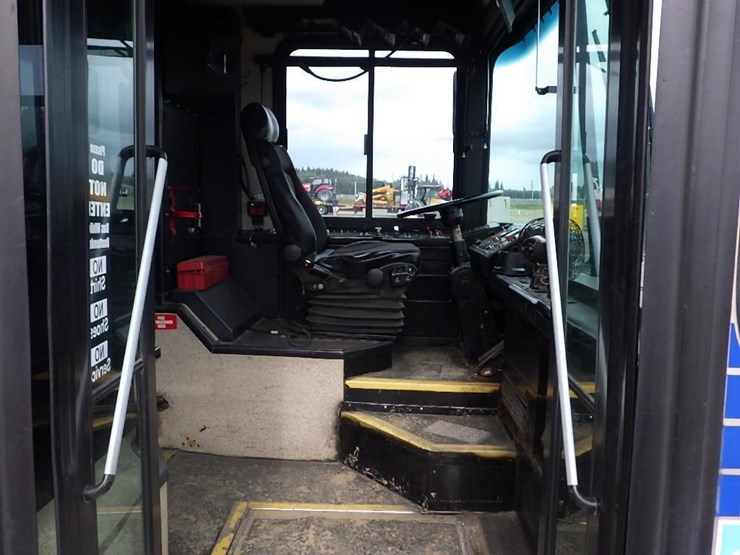 2009-gillig-30'-s/a-passenger-bus-image-24