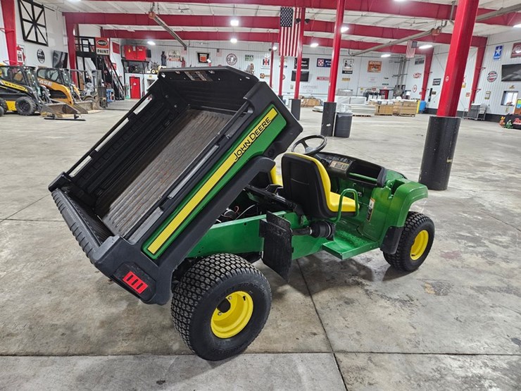 john-deere-turf-gator-image-12