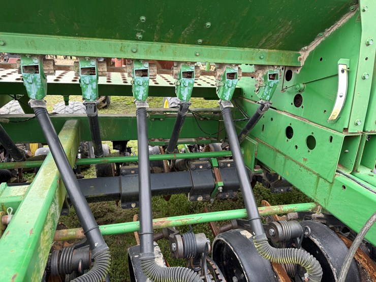 john-deere-1560-image-61