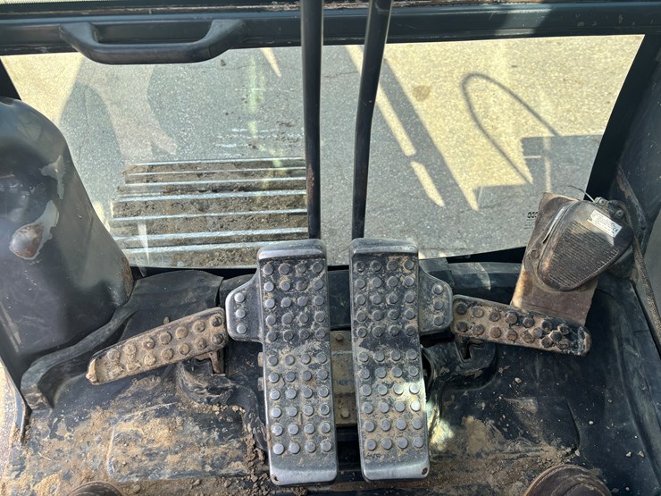 deere-160c-lc-image-62