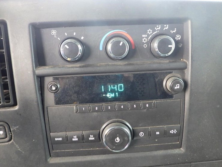 2014-gmc-savana-11'-s/a-cargo-van-image-34