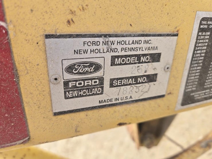 new-holland-258-image-6