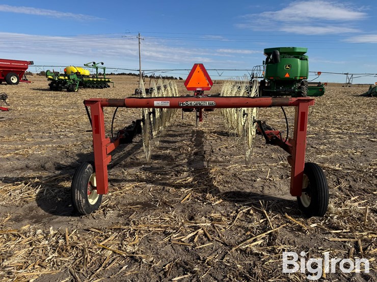 h&s-12-wheel-high-capacity-rake-image-6