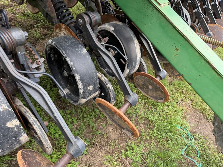 john-deere-1560-image-34