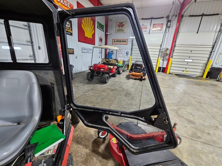 toro-groundsmaster-328d-image-21