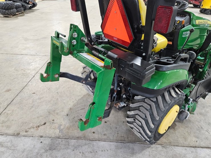 2018-john-deere-1025r-image-18