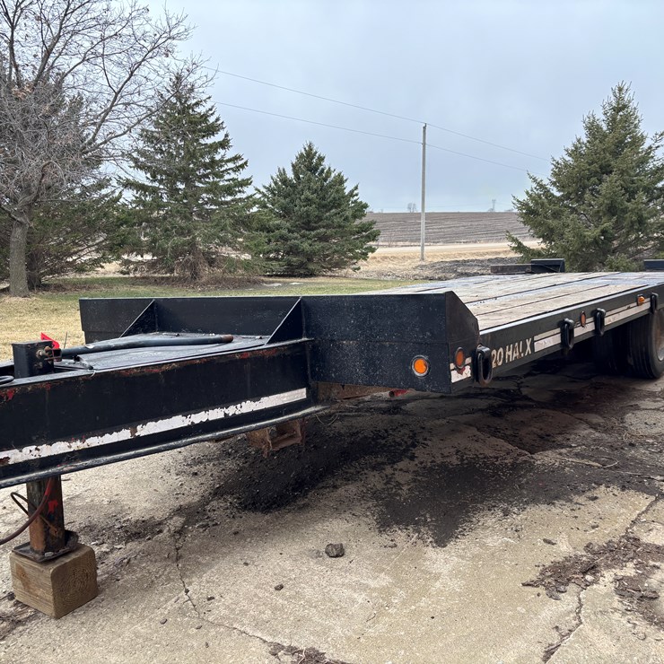 #2328 • 1999 Eager Beaver 24' Tag Trailer