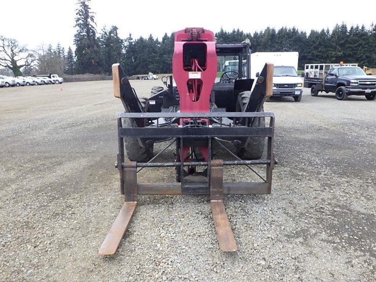 gradall-telescopic-reach-lift-image-2