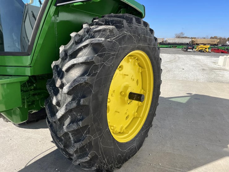 1974-john-deere-4430-image-13