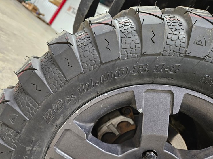 2019-john-deere-gator-image-35