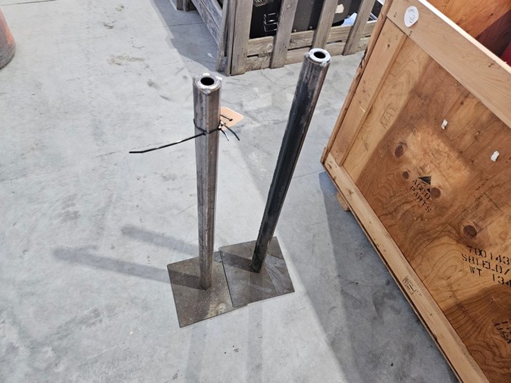 #671-•-2-support-stands-image-3