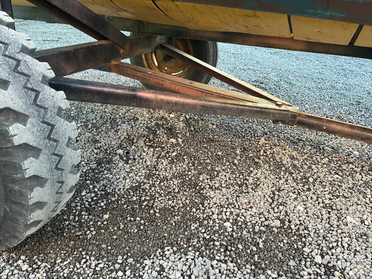 1988-john-deere-920-image-30