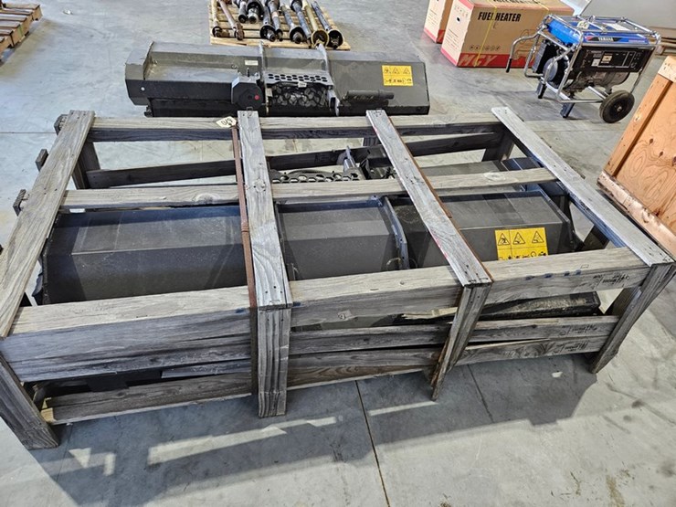 #670-•-bobcat-72"-front-mount-flail-mower-image-4