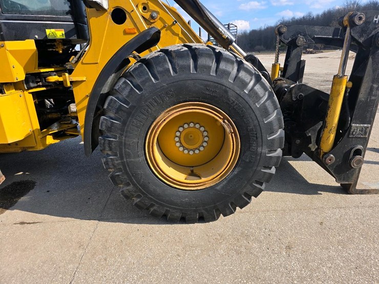 2011-caterpillar-924h-image-46