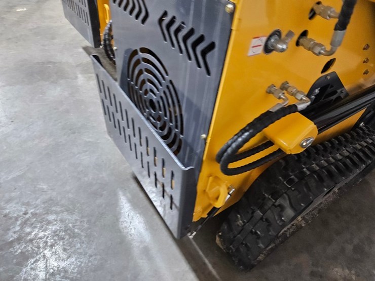 #690-•-2026-zjg-zj380-mini-skid-steer-image-15