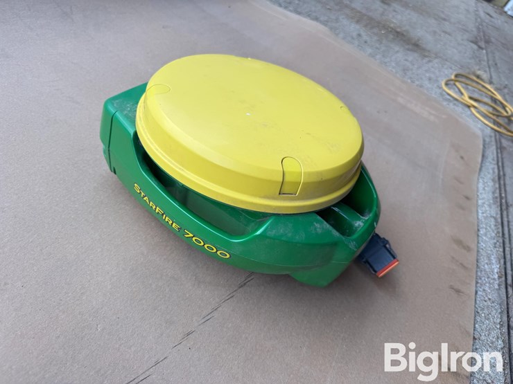 2023-john-deere-7000-image-3