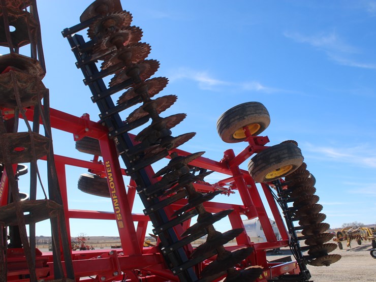 #1030-•-sunflower-6631-vt-soil-finisher-image-42