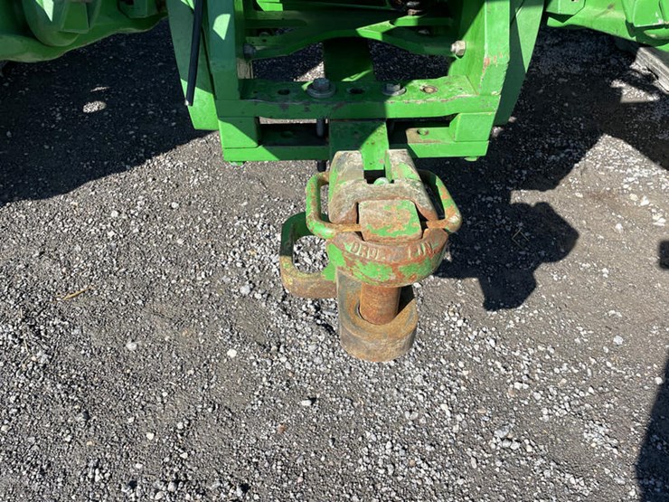 2002-john-deere-8520t-image-15