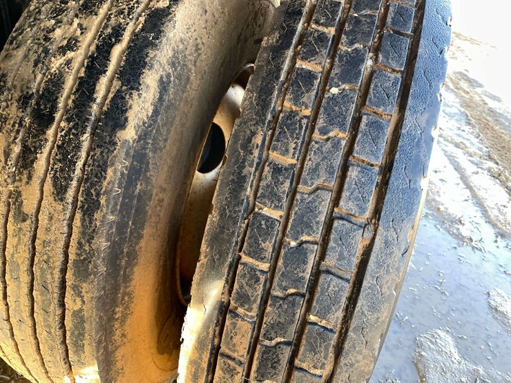 2007-international-durastar-4200-image-26