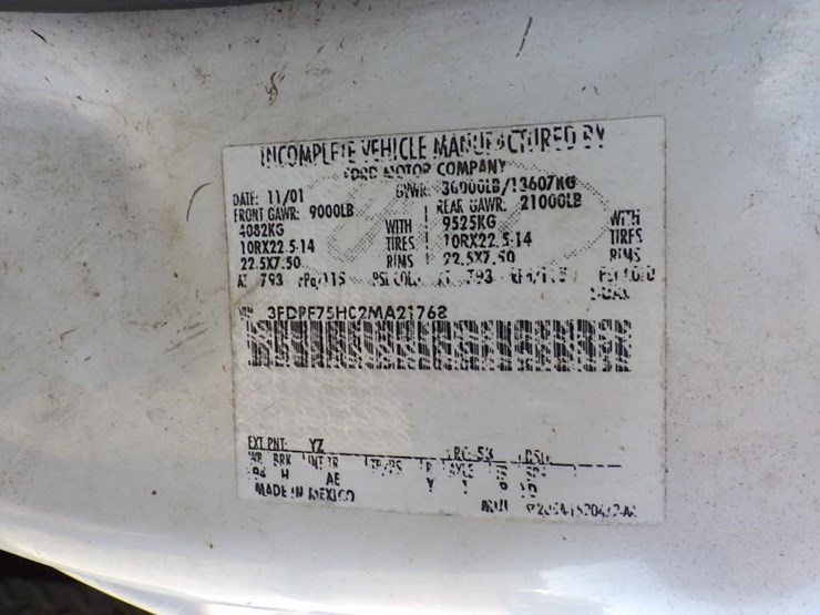 2002-ford-f750-image-41