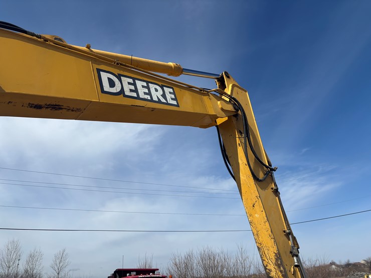 deere-160c-lc-image-39