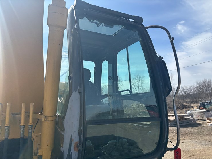 deere-160c-lc-image-21