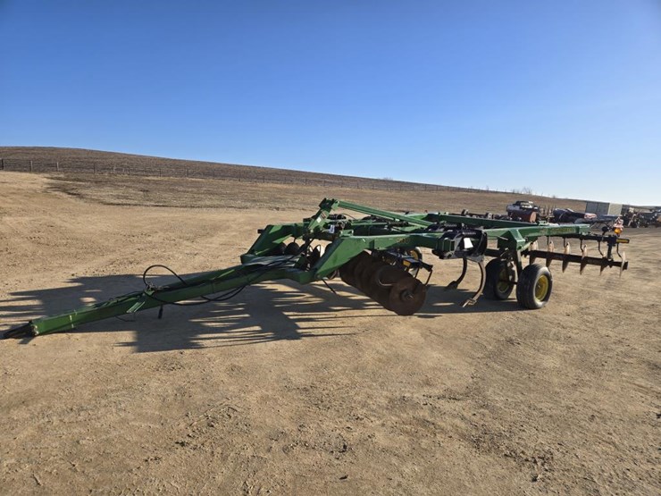 john-deere-510-image-1