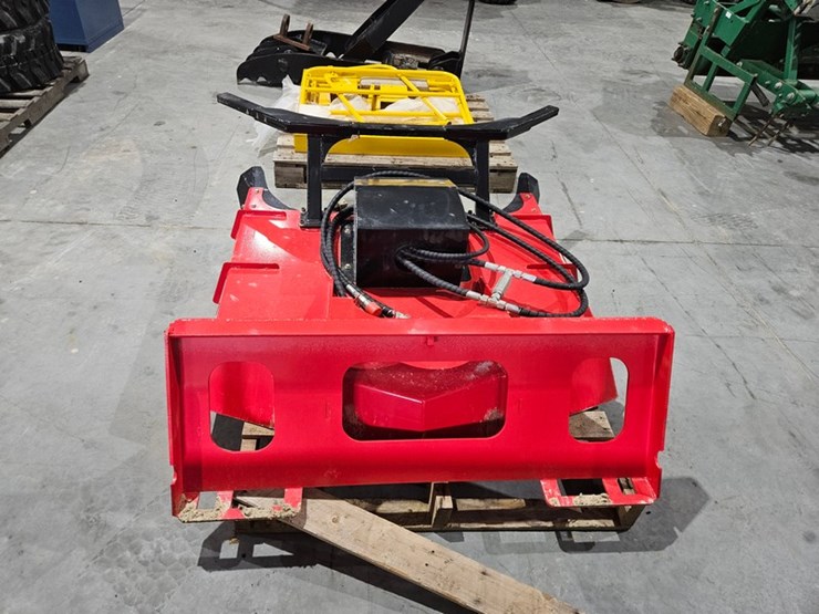 #711-•-giyi-dm43-skid-steer-disc-mulcher-image-4