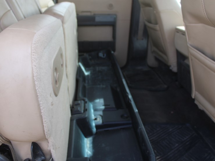 2011-ford-f250-lariat-image-25