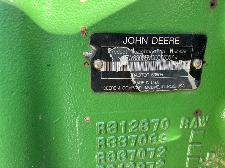2013-john-deere-8360r-image-2