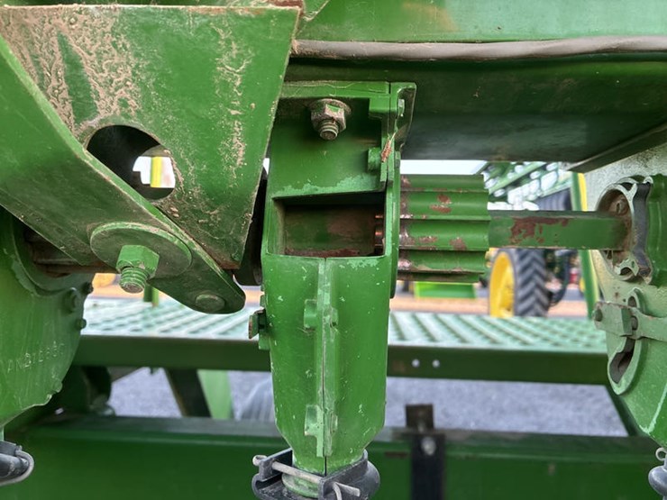 john-deere-750-image-12