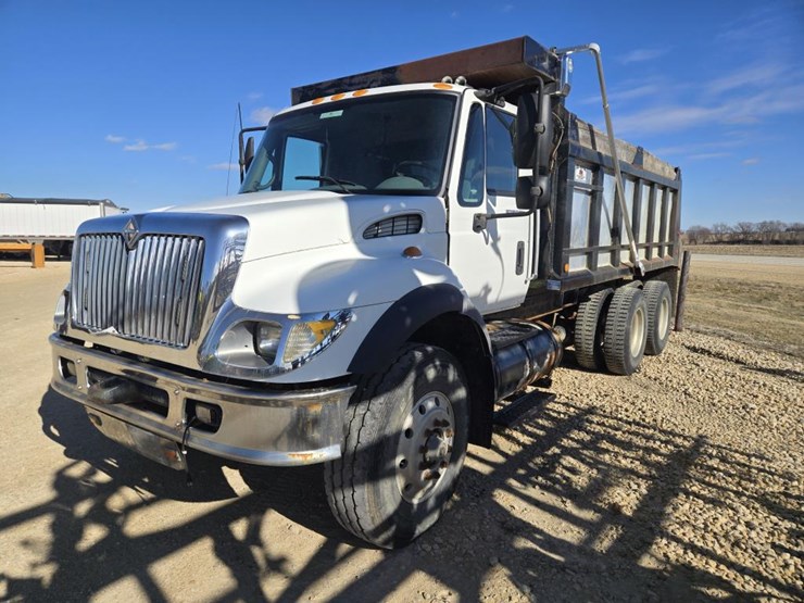 #204-•-2006-international-7500-tandem-dump-truck-image-3