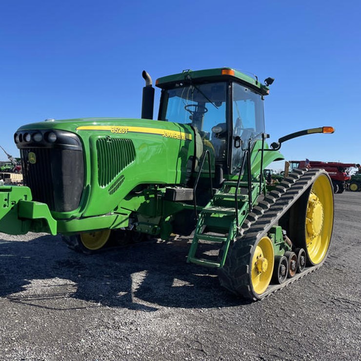 2002 JOHN DEERE 8520T