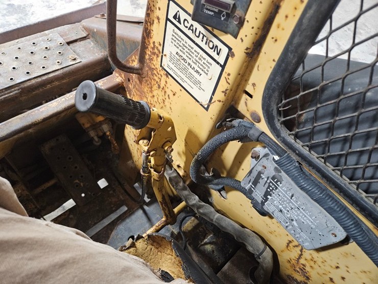 new-holland-l555-image-20