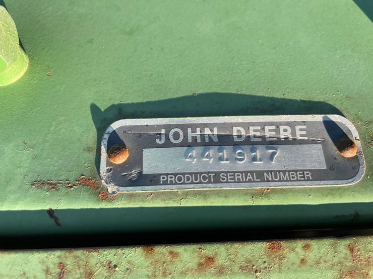 john-deere-216-image-5